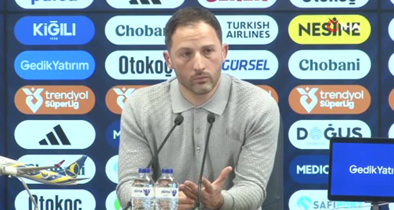 Domenico Tedesco: "Bu maçı kazanamamak çok üzücü"