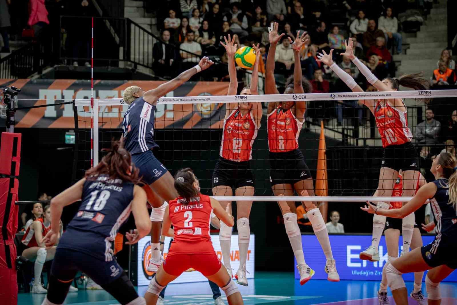 Eczacıbaşı Dynavit, Olympiakos’a set vermedi
