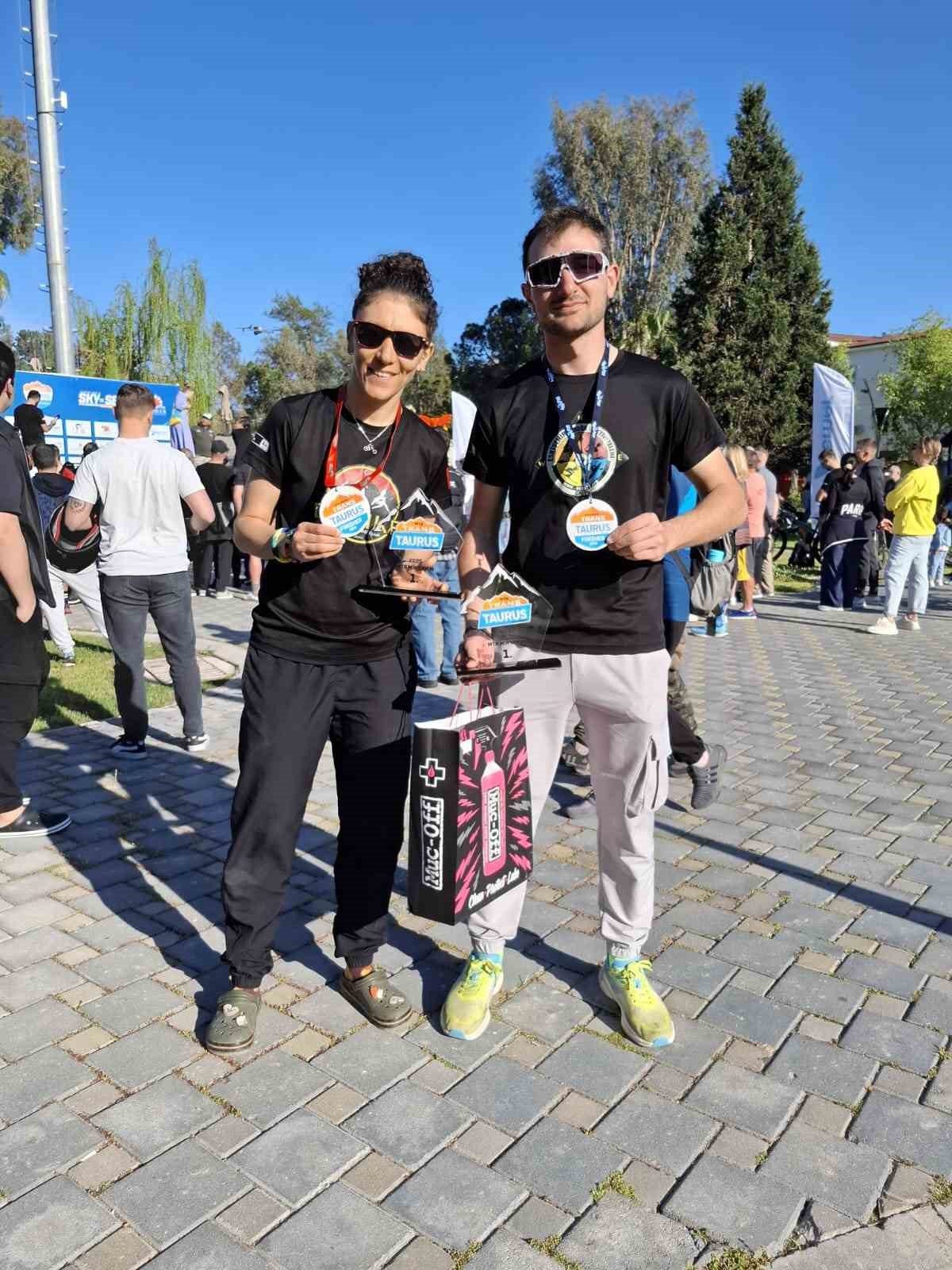 Eda Konuk ve Eren Keskin Mix Kategoride zirvede