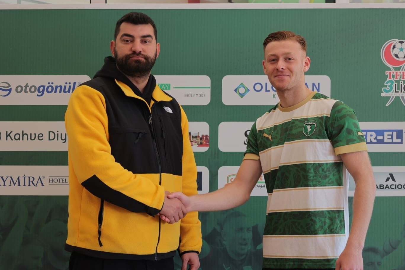 Efeler 09 SFK Özkan’ı renklerine bağladı
