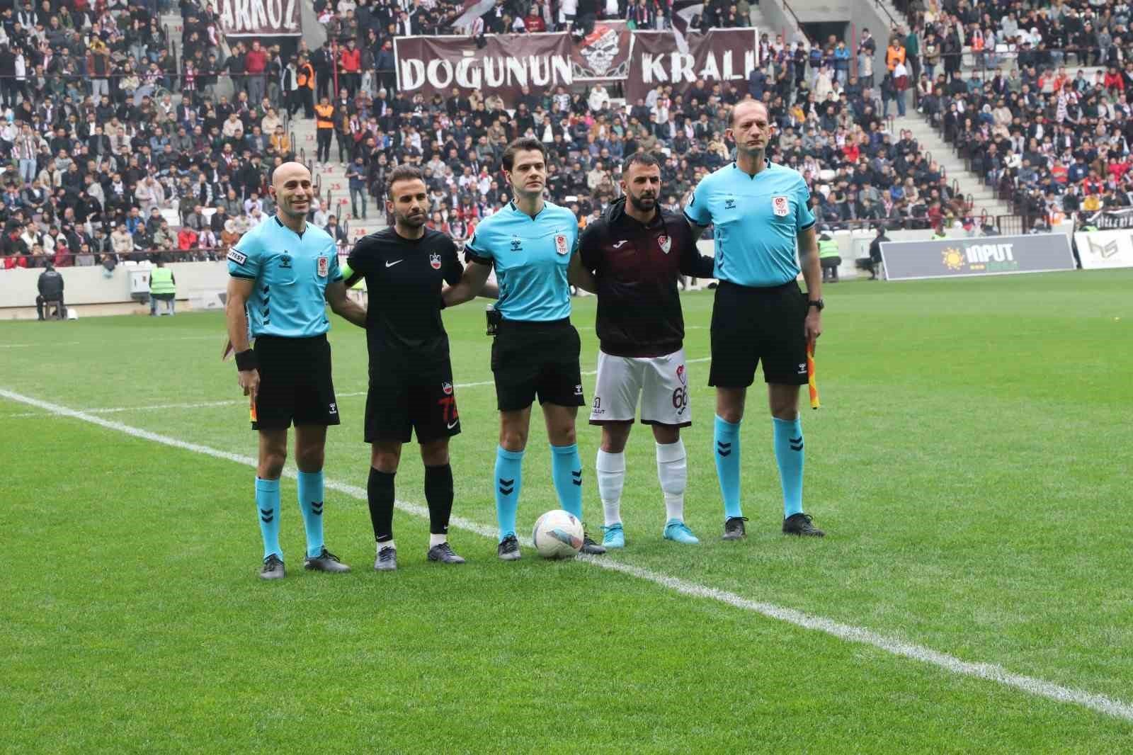 Elazığspor'un kaderi Şanlıurfa'lı hakemin ellerinde