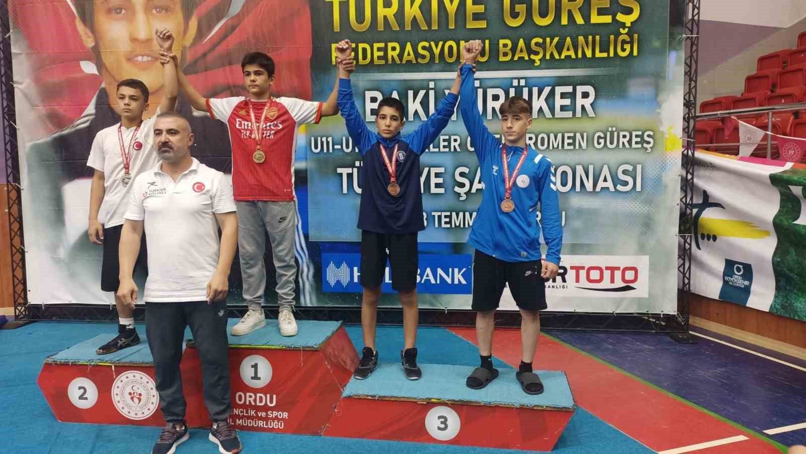 Emetli Güreşçi Ulusal Podyumda!