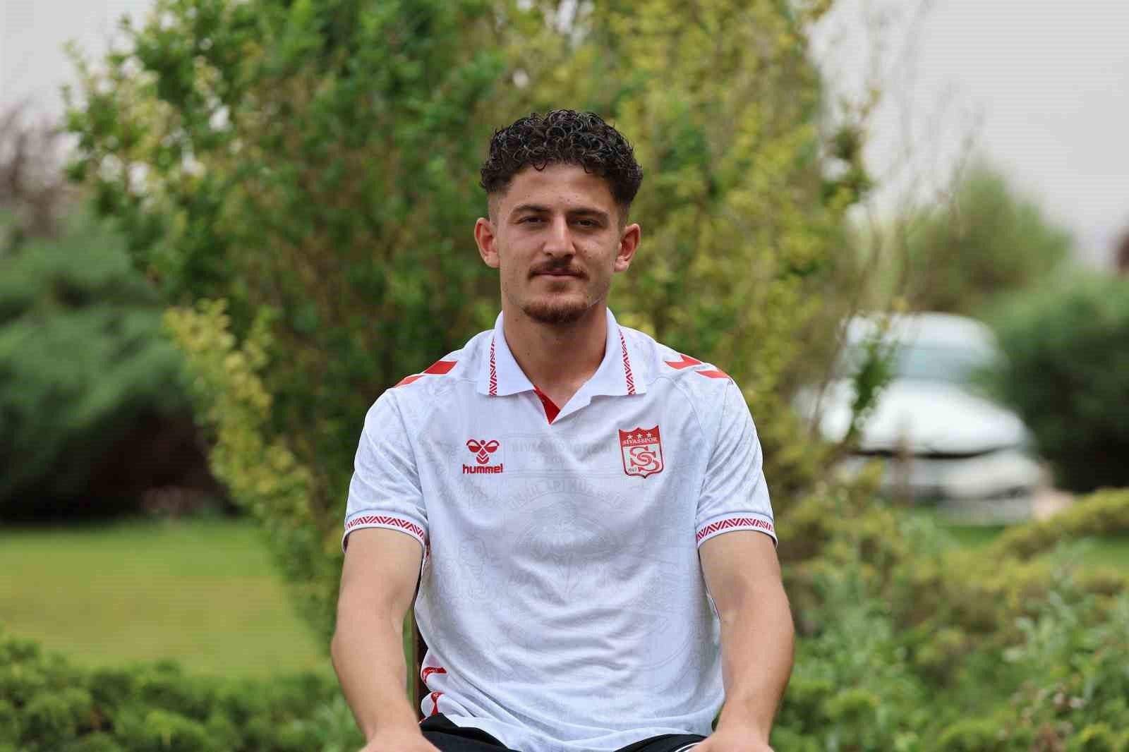Emirhan Başyiğit: "Taraftarımız tam desteğiyle yanımızda olsun, gerisini bize bıraksın"