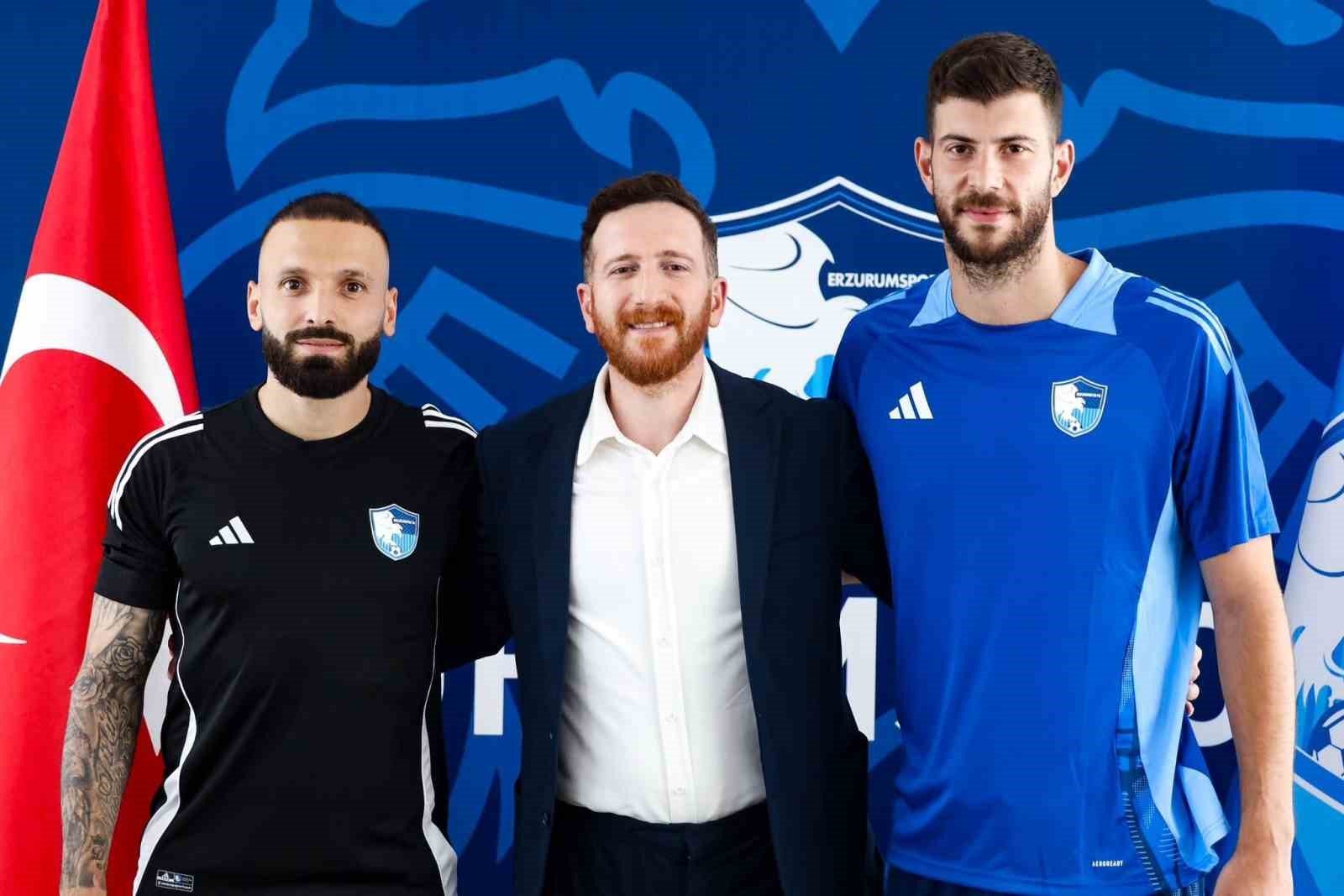 Erzurumspor'da İmza Maratonu Sürüyor