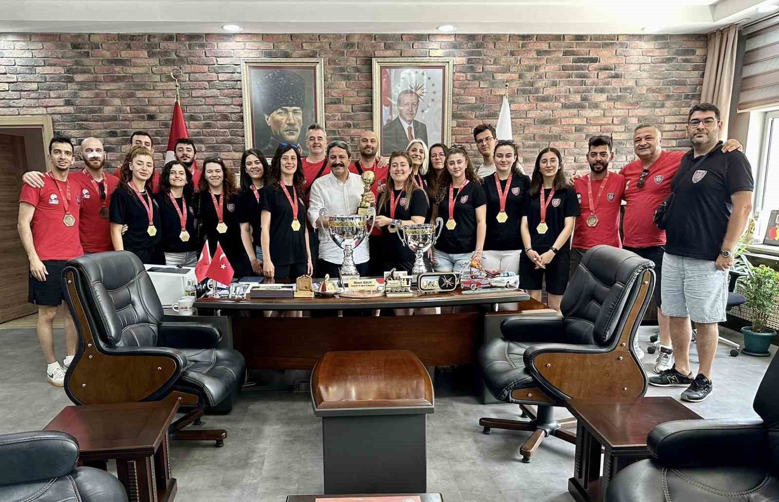 Eskişehirli işitme engelli sporculardan Afyonkarahisar başarısı