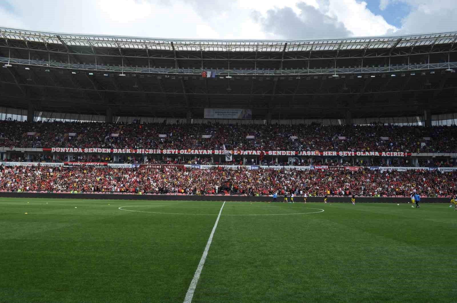 Eskişehirspor’dan tarihi taraftar rekoru