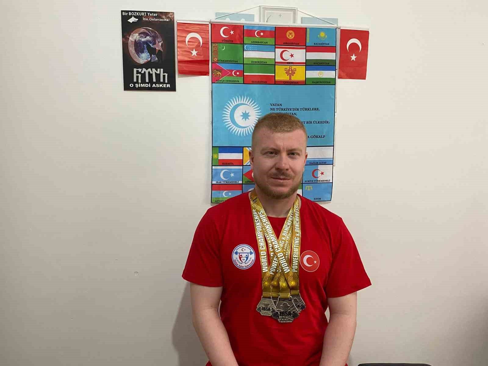 Karanlığın Aydınlık Şampiyonu: Görme Engelli Halterci, Salonunda Dünya İkinciliğine Ulaştı