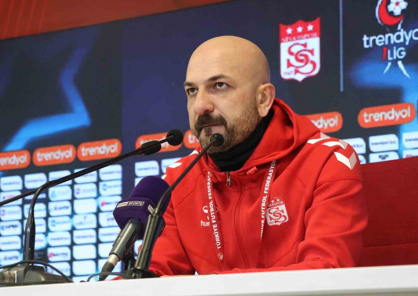 Evren Otyakmaz: "Puan kaybetmenin üzüntüsünü yaşıyoruz"