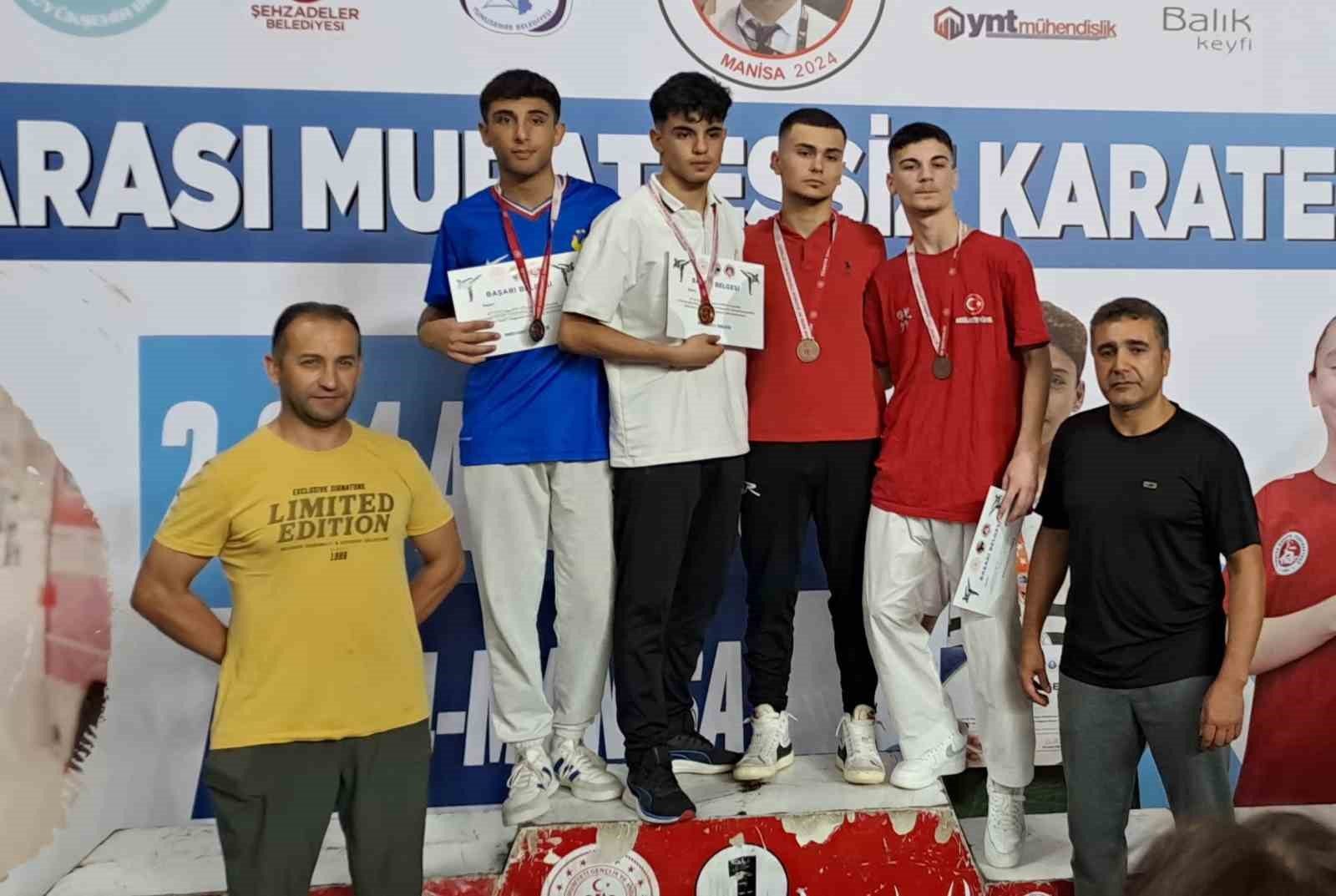 Eyyübiyeli Sporcu Şampiyonluk Yolunda