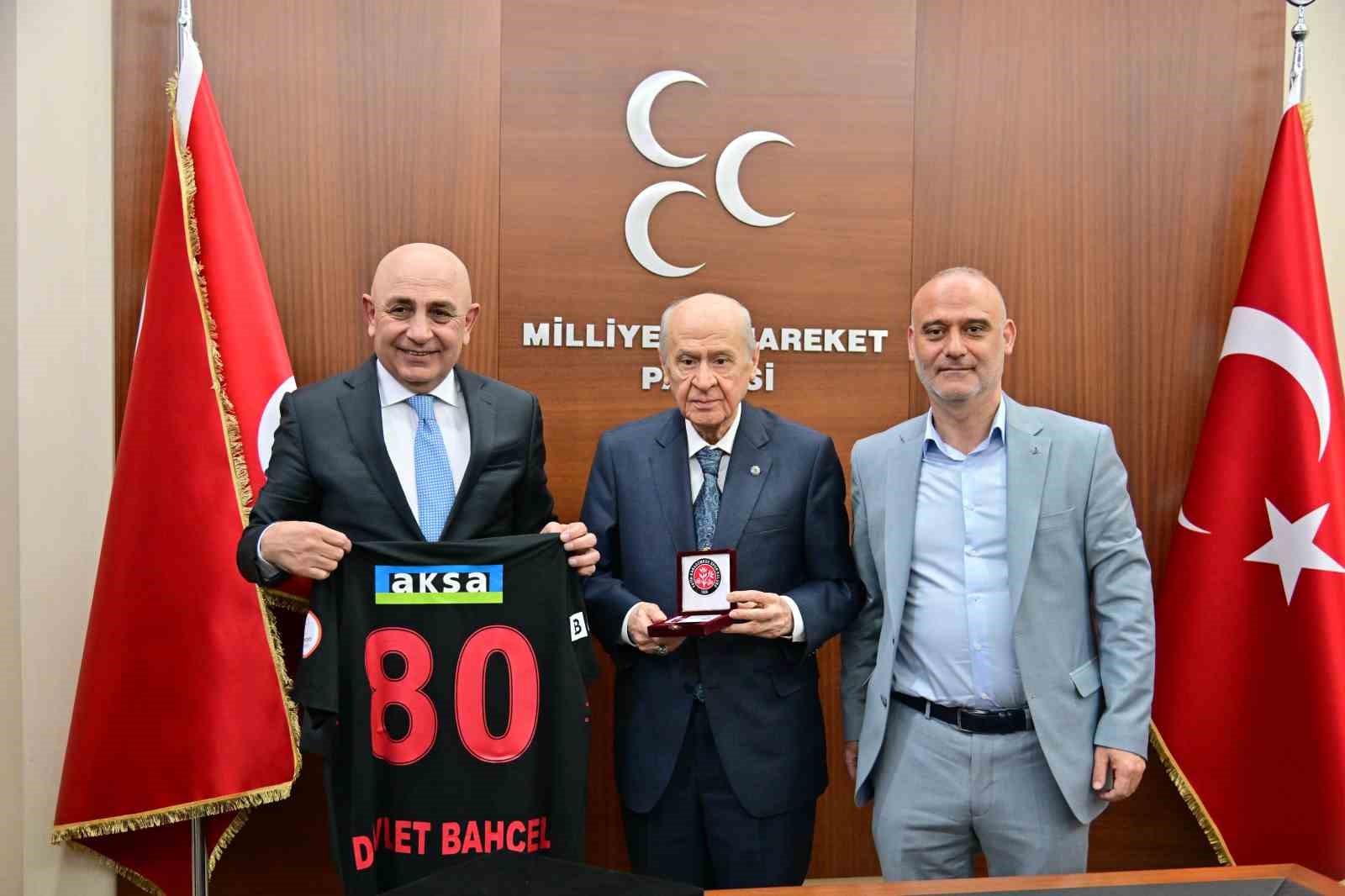 Fatih Karagümrük’ten, MHP lideri Bahçeli’ye ziyaret