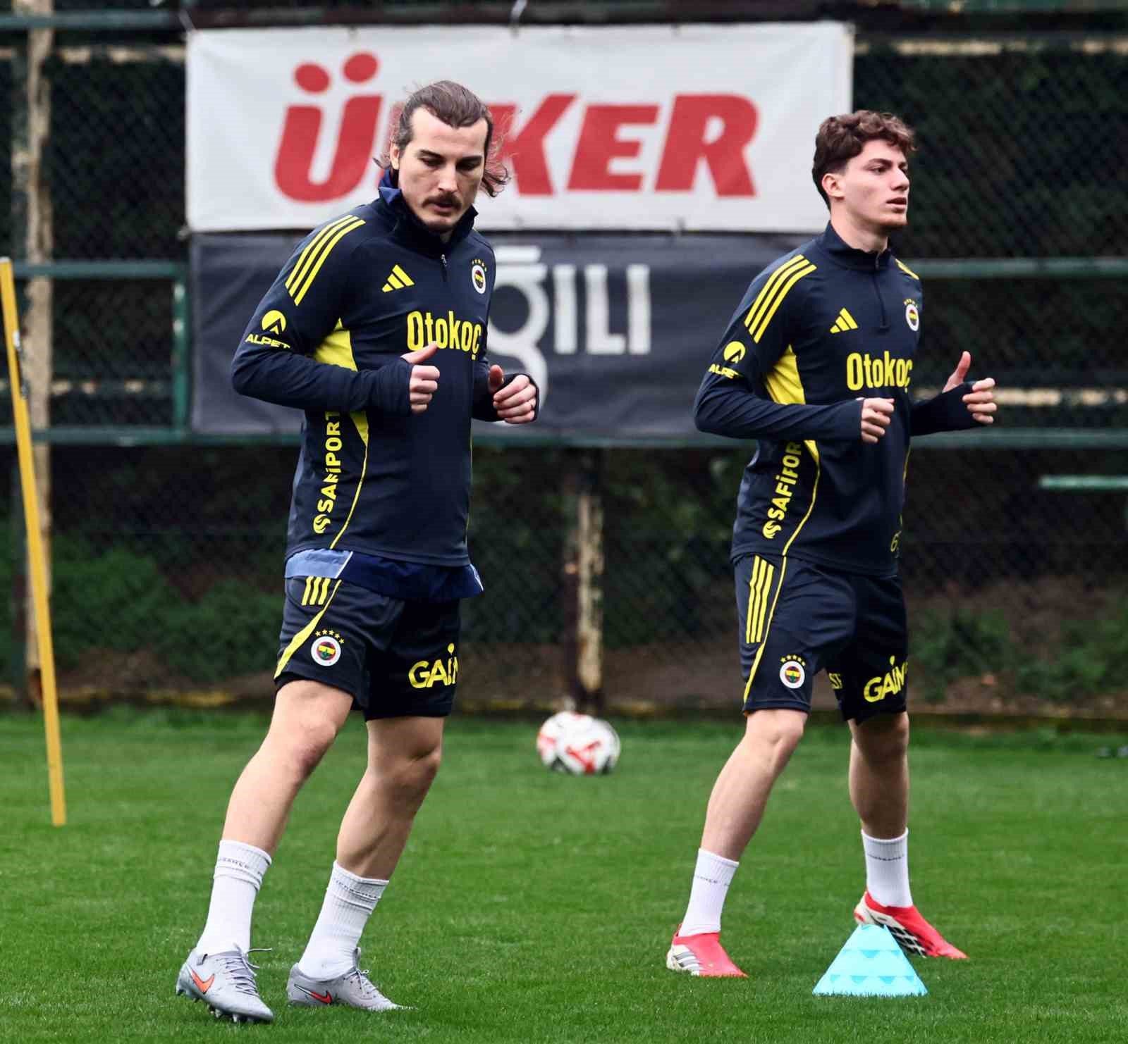 Fenerbahçe’de Beşiktaş derbisinin hazırlıkları devam etti