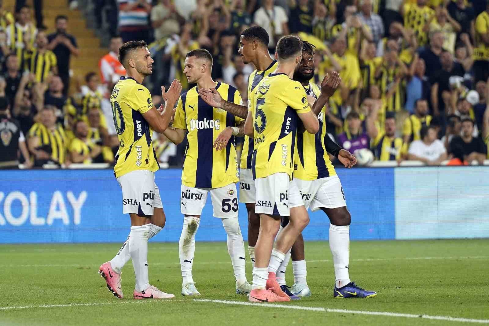 Fenerbahçe'nin 22 Günlük Maratonu Başlıyor