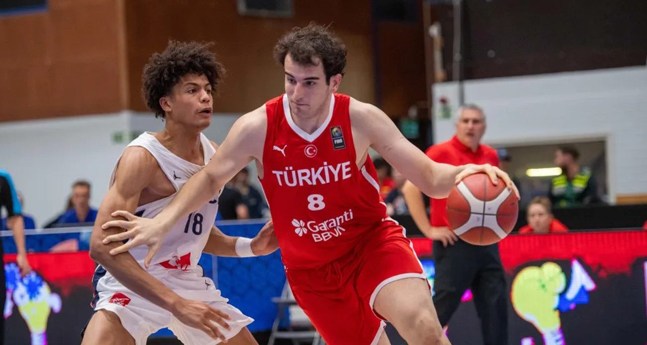 Mavi Beyazlılar, Fransa'ya Karşı Avrupalı Devlerle Boy Ölçüşmeye Devam Ediyor
