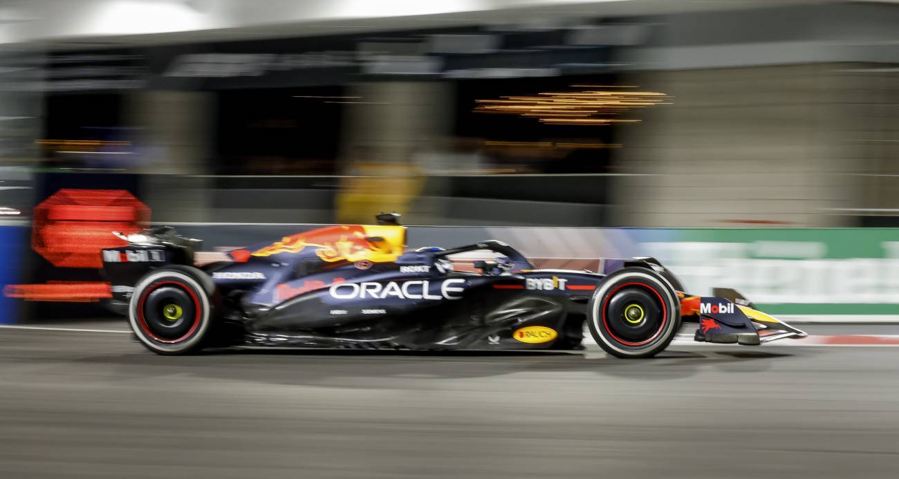Verstappen'in Hükümranlığı Devam Ediyor: Dördüncü Şampiyonluk Peş Peşe Kazanıldı