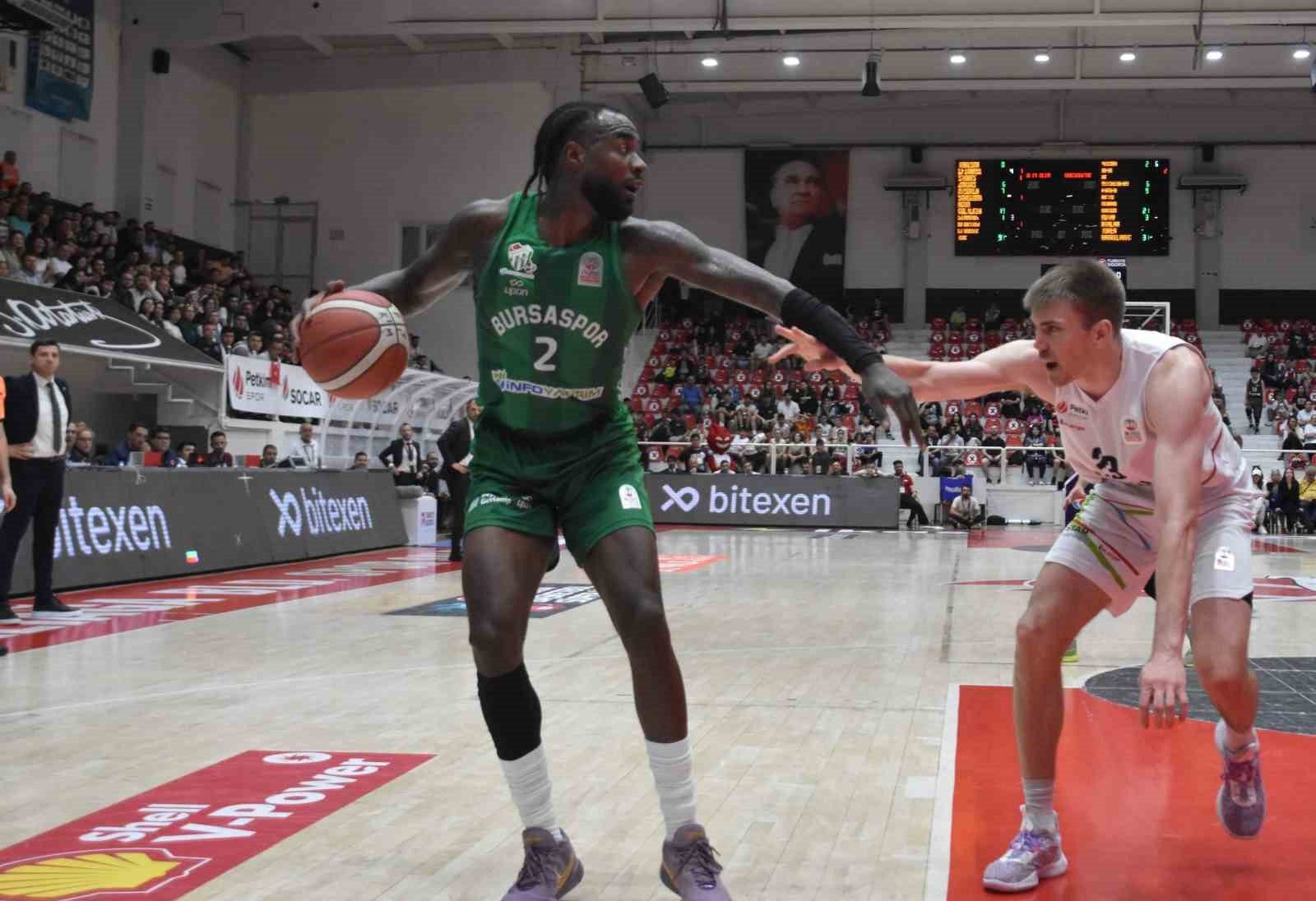 Sarı-Kırmızılılara NBA'den Michael Young takviyesi!
