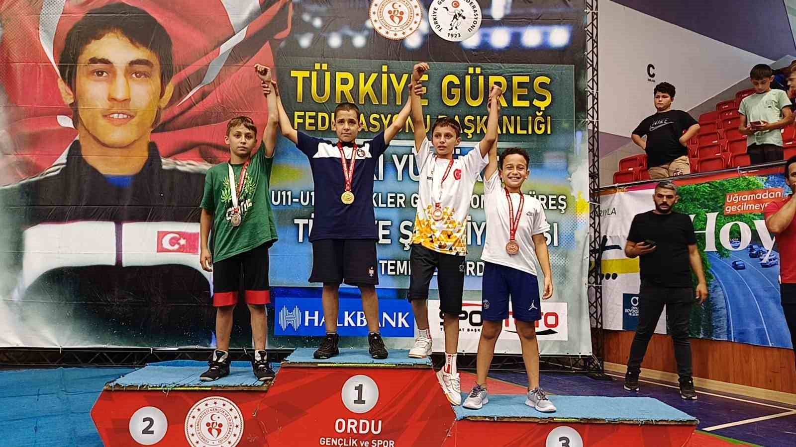 Gazipaşa'nın Parlayan Yıldızı Türkiye'de Zirveye Ulaştı