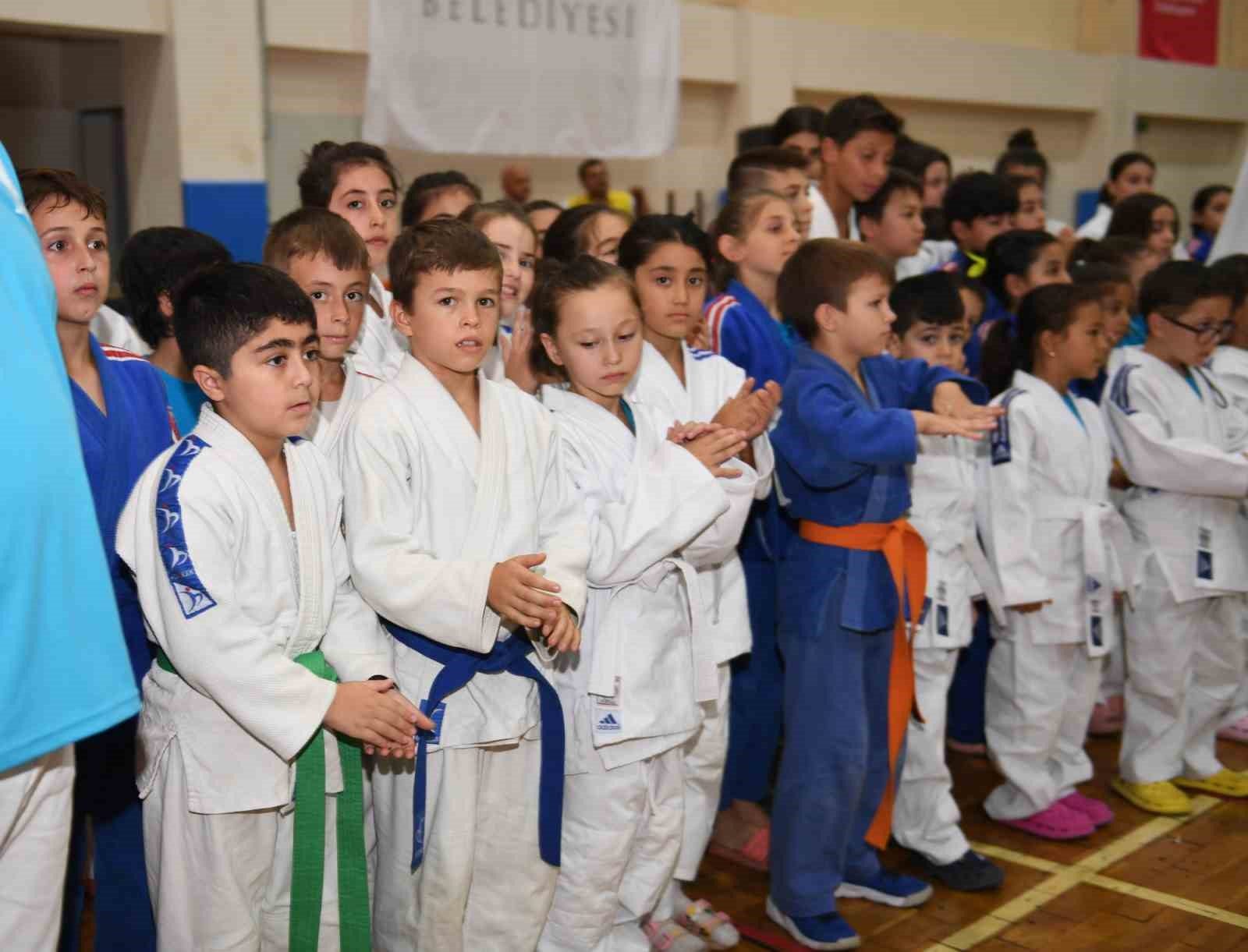 Genç Savaşçılar Sertifikalarını Aldı