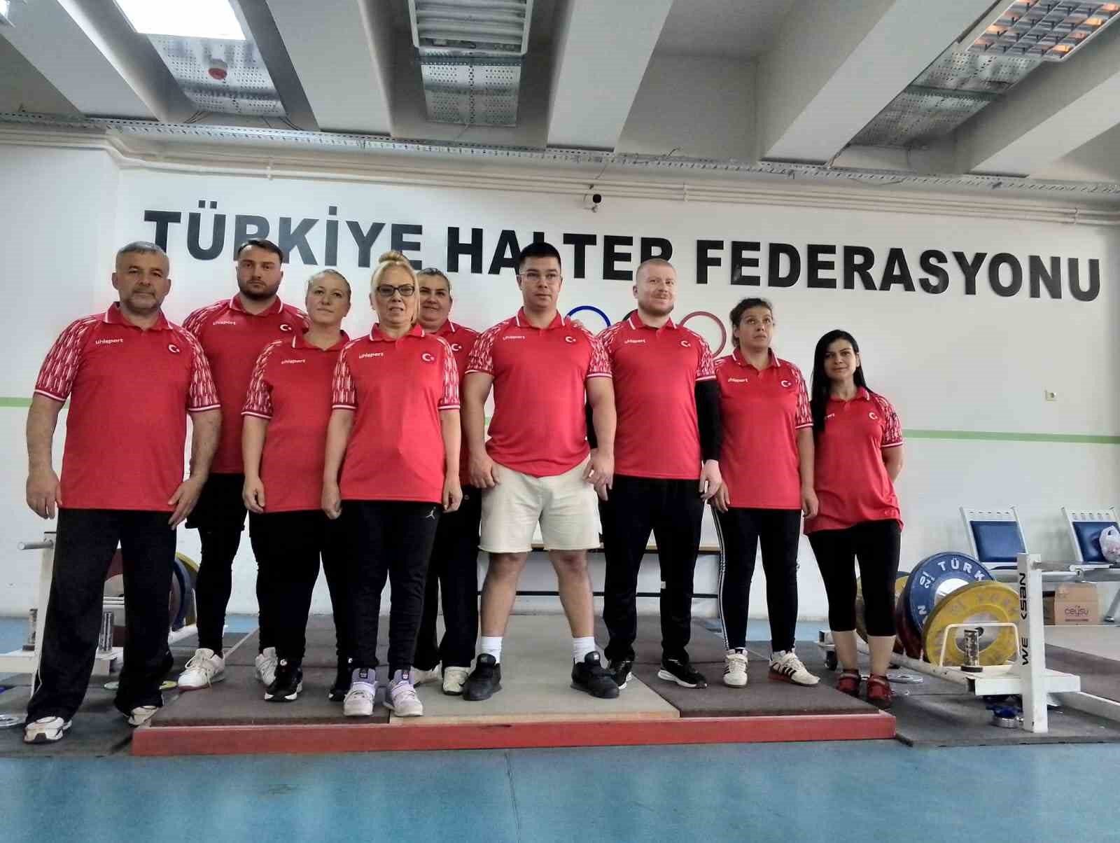Görme Engelli Halterciler Kazakistan'da Zirveye Çıkacak