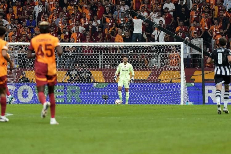 UEFA Avrupa Ligi'nde Sivasspor'un hedefleri yüksek: "Zirveye oynayacağız"