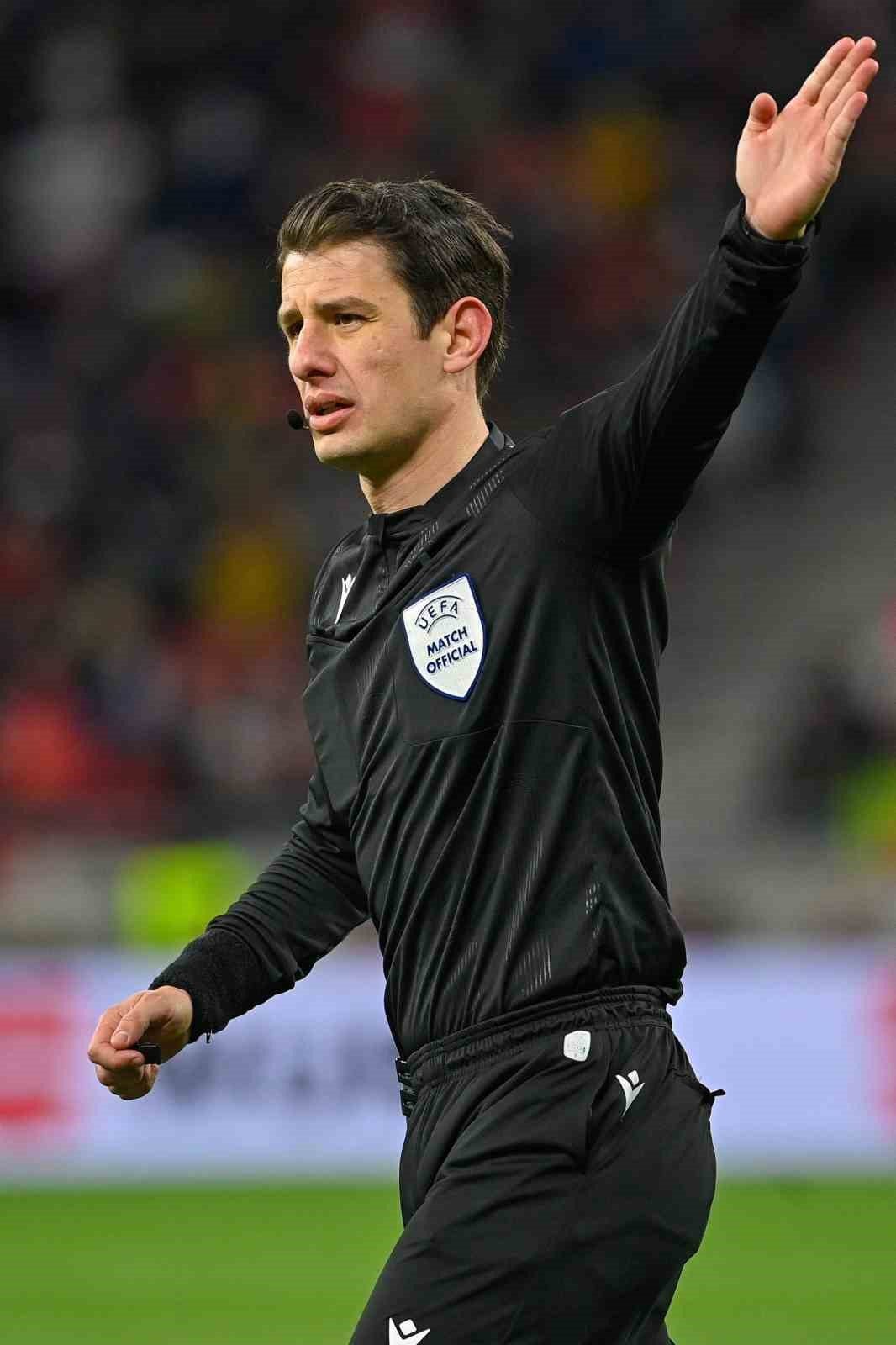 Halil Umut Meler, Yunanistan’da düdük çalacak