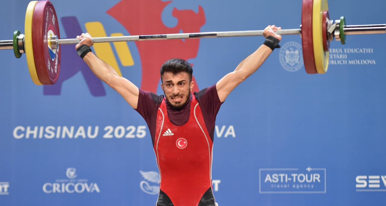 Harun Algül’den altın madalya