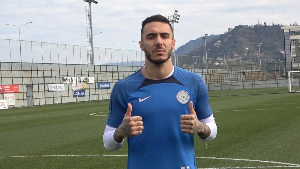 Genç yıldız Emirhan Topçu, daha büyük hedeflere yelken açıyor.