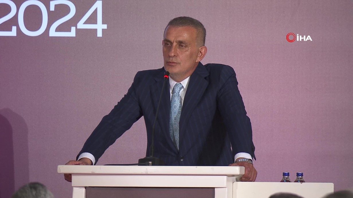Siyaset arenasında sarsıcı bir talep: "Yarından Tezi Yok İstifa Çağrısı!"
