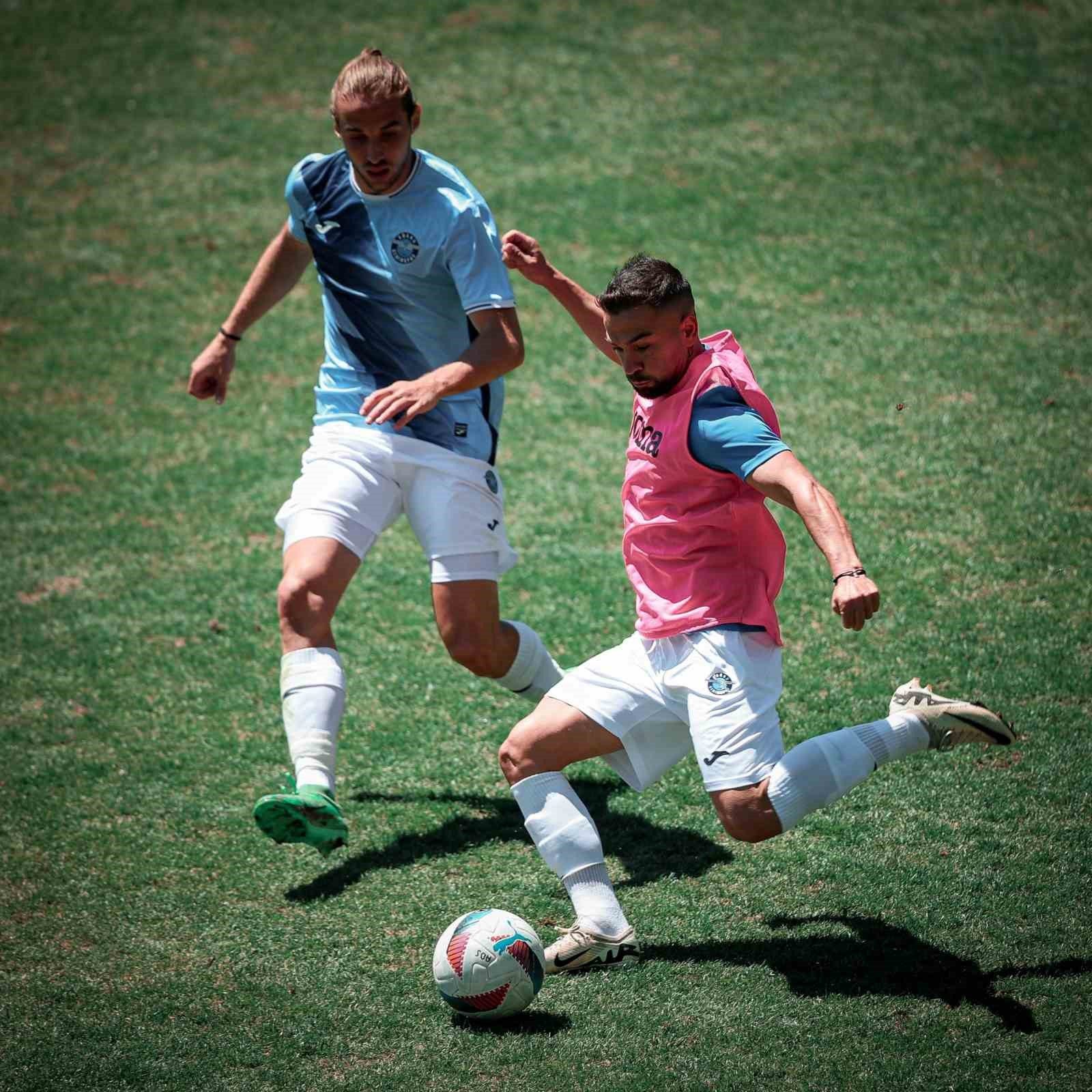 İran Ekibinin Kural İhlali Adana Demirspor'u Kendi İçiyle Maç Yapmaya Zorladı