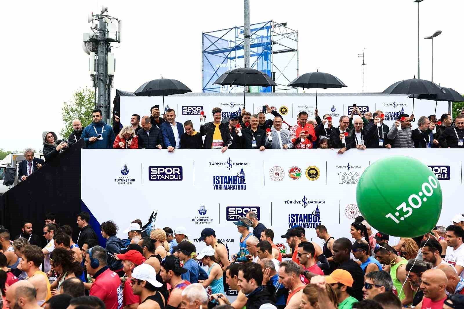 İstanbul’da ’en hızlı yarı’ heyecanı