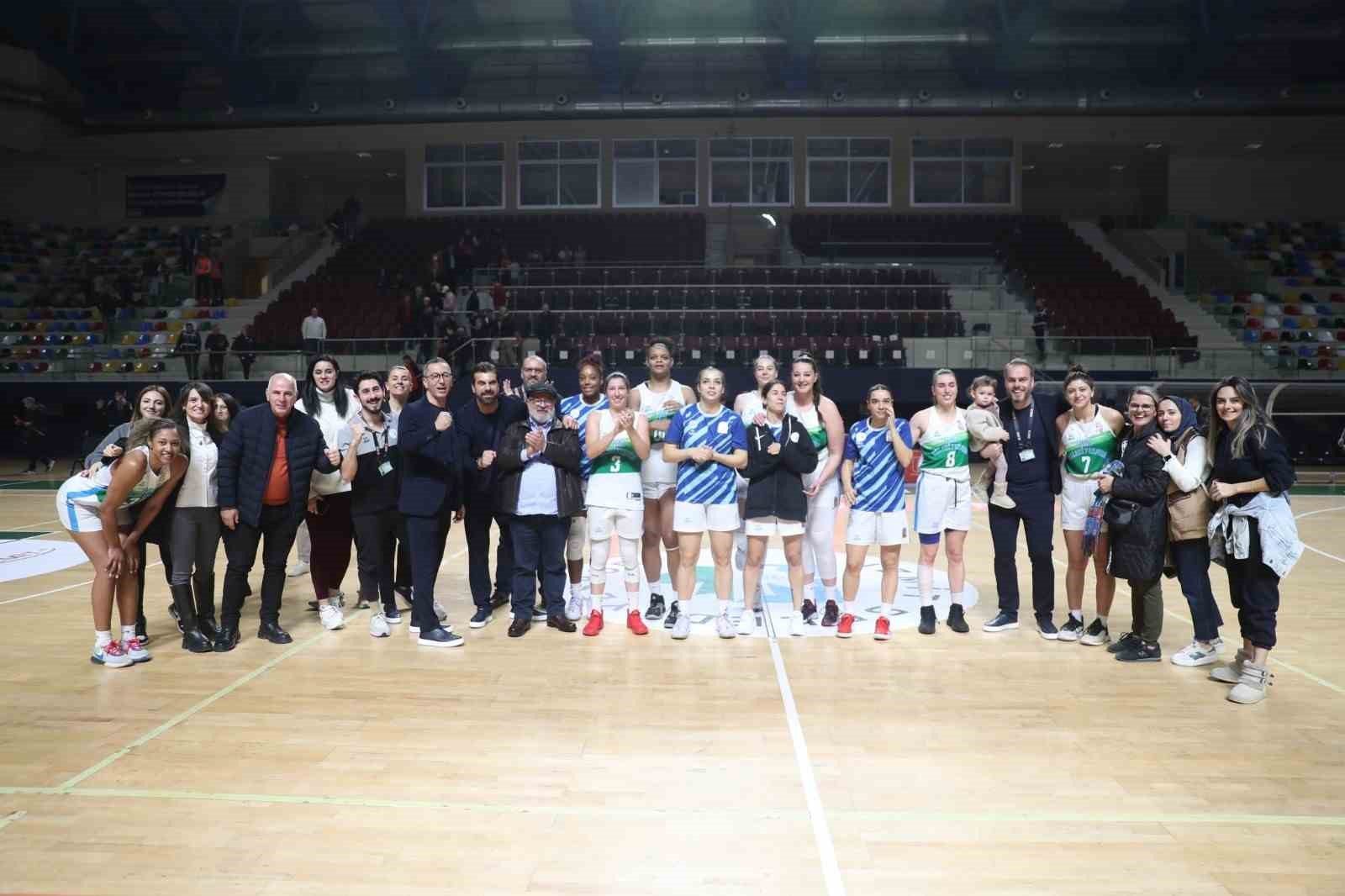 İzmit Belediyespor'un Kadın Basketbol Macerası Son Buldu