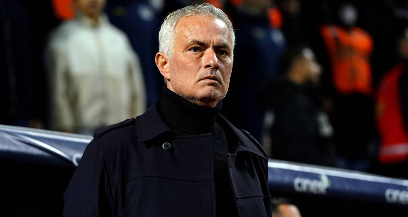 Mourinho'nun Eyüpspor Maçındaki Cesur Hamlesi: Dörtlü Değişiklik