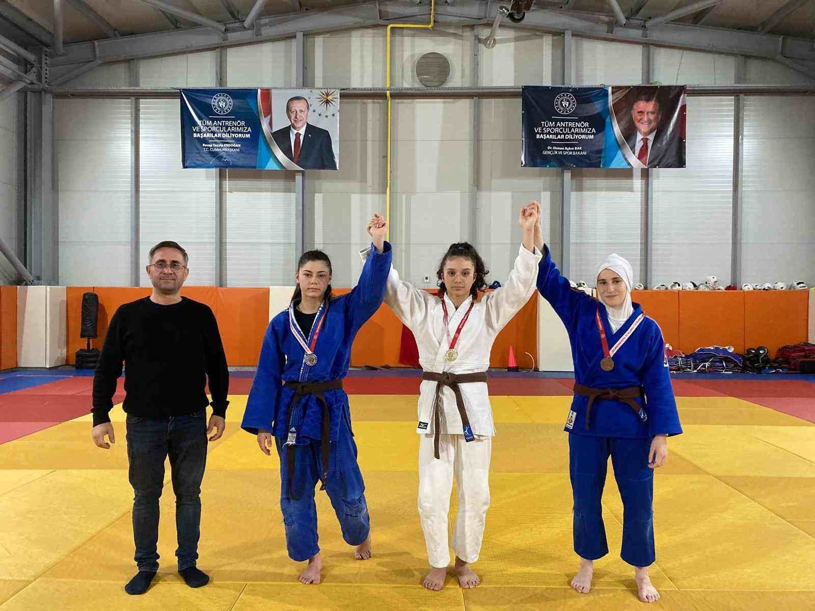 Judonun Geleceği Parladı: Gençler Müsabakalarını Tamamladı