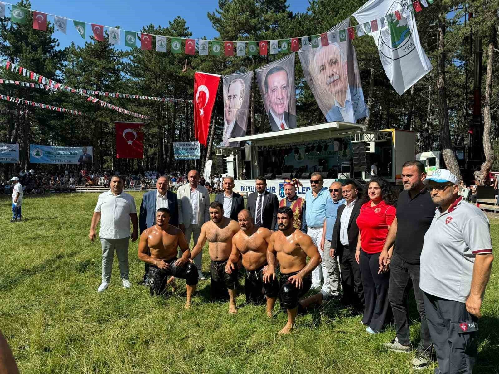 Kahramankazan Belediye Başkanı'nın Güreş Festivalindeki Destansı Katılımı