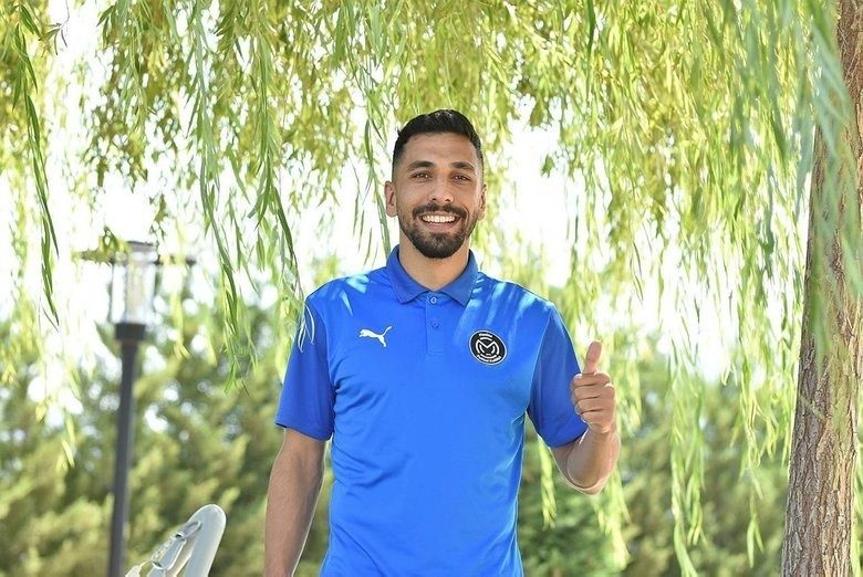İzmir'in İddialı Takımı Karşıyaka, Golcü Hakan Barış'ı Kadrosuna kattı!