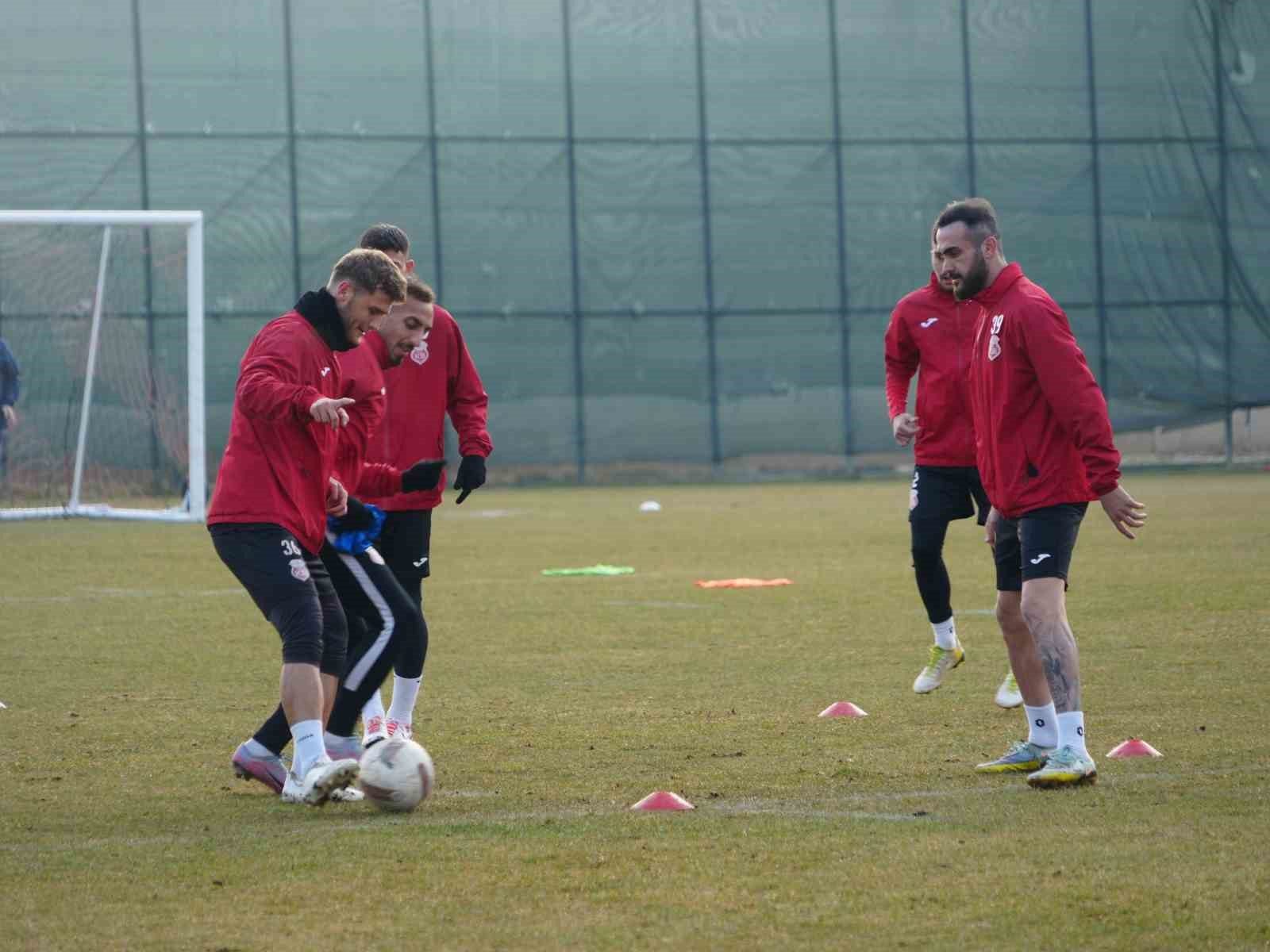 Kastamonuspor, 24Erzincanspor karşılaşmasının hazırlıklarını sürdürüyor