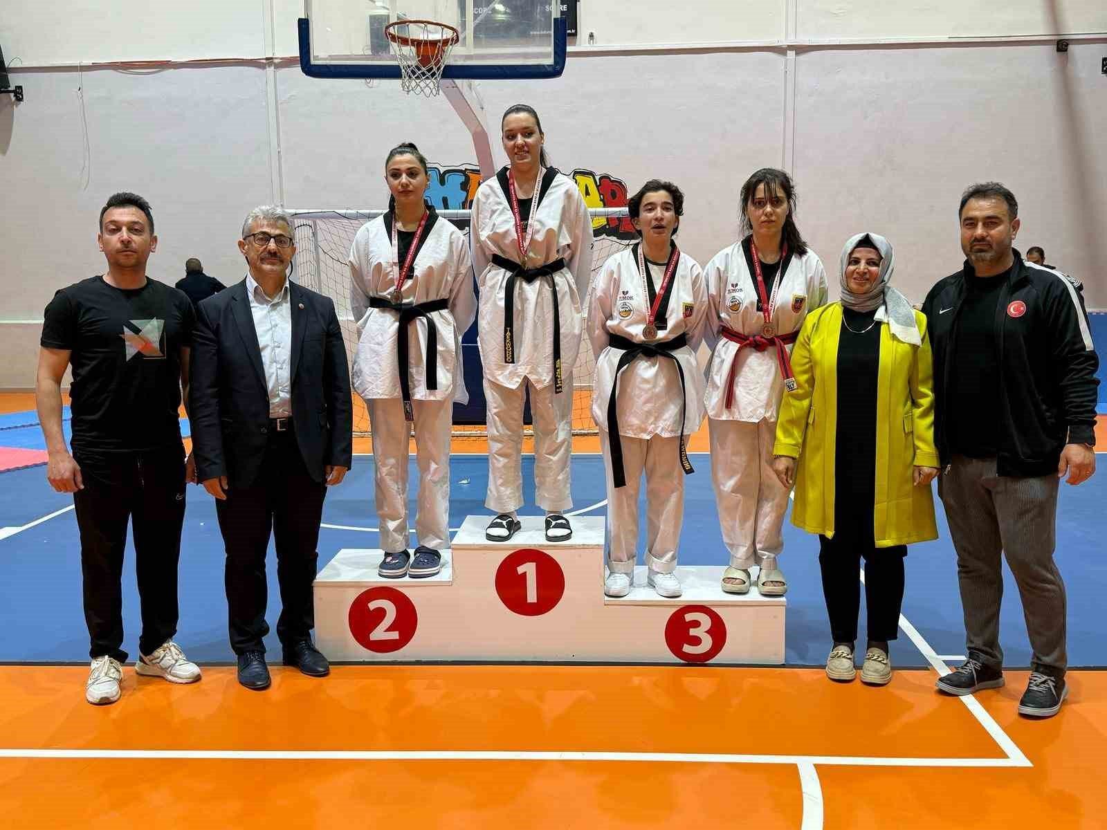 Kayseri Şampiyonası’na 20 kulüp 200’e yakın sporcu katıldı.