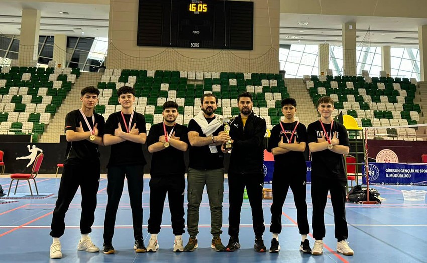 Kayseri Spor Lisesi Badminton Türkiye Şampiyonu oldu