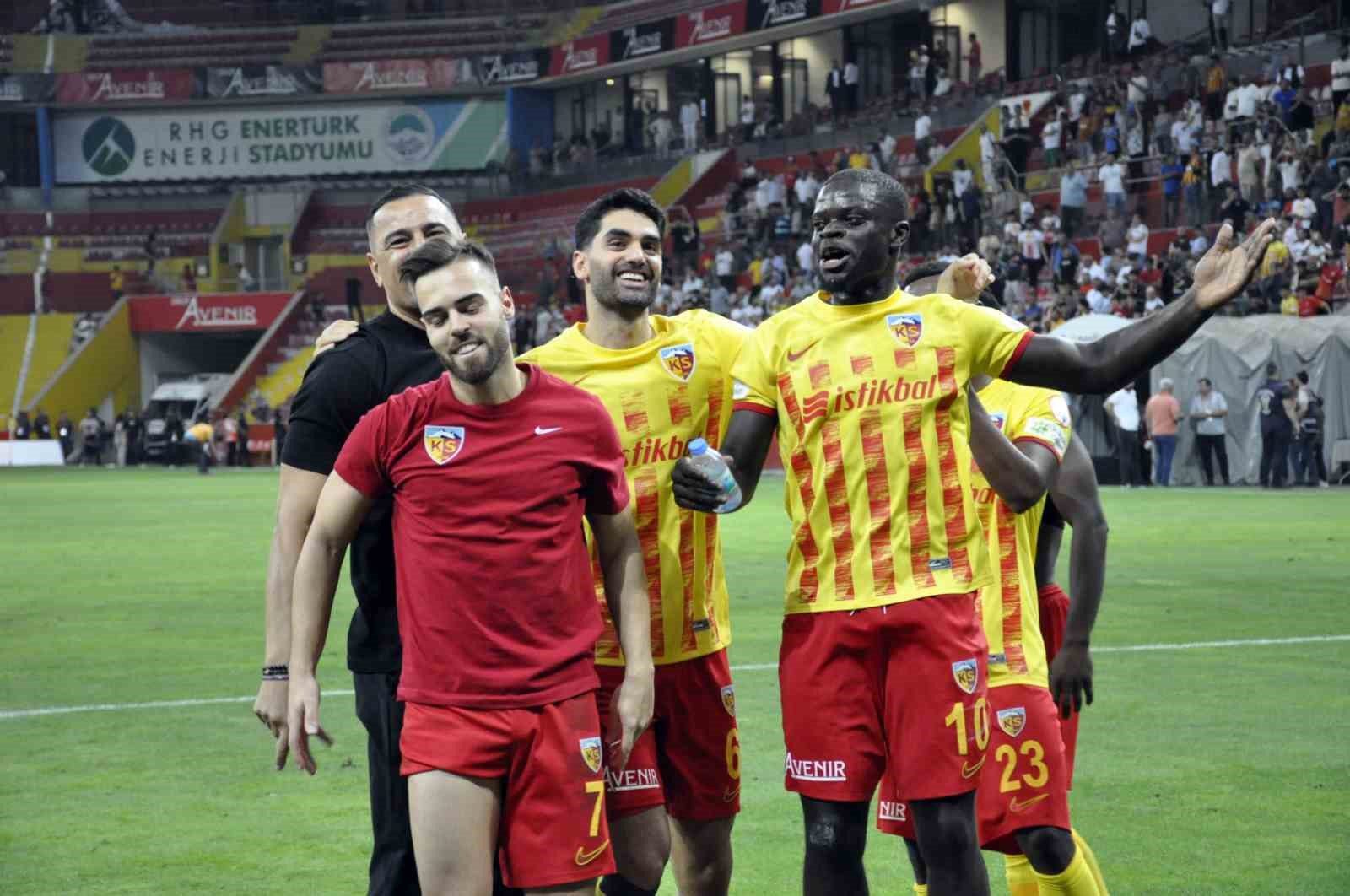 Kayserispor'un Yabancılar Ordusu: 16 Oyuncuyla Tarihi Rekor