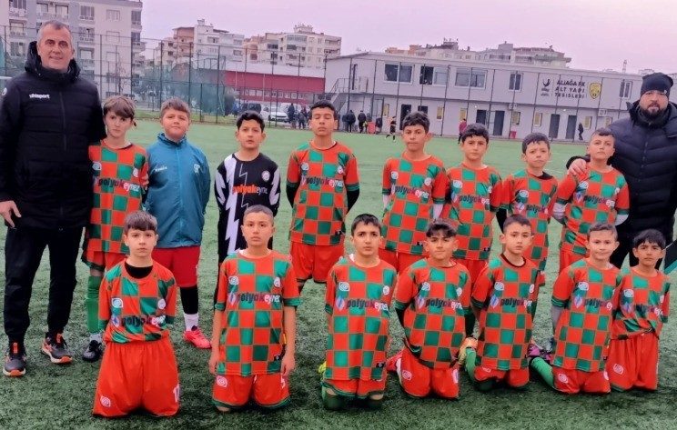 Altyapısıyla Sahalara Merhaba Diyen Kınık Belediyespor
