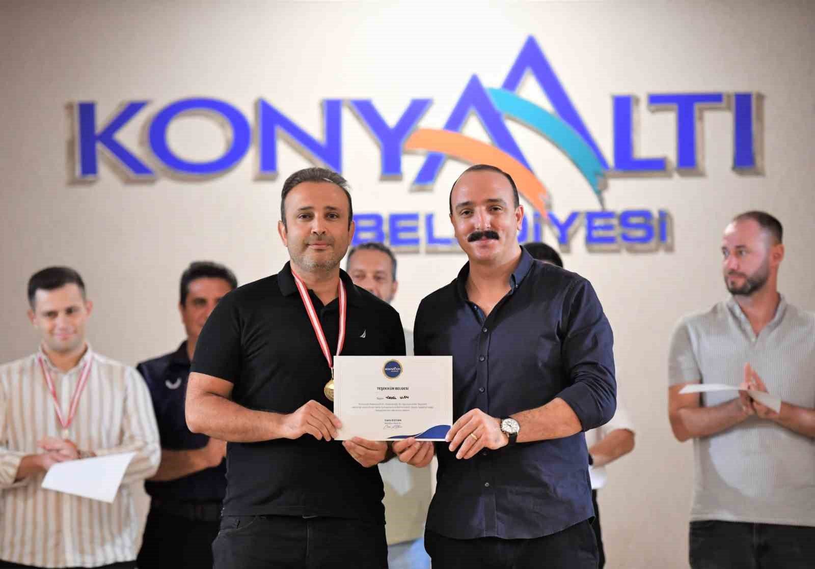 Konyaaltı'nın 30 Ağustos Turnuvası Şampiyonlarını Belirledi