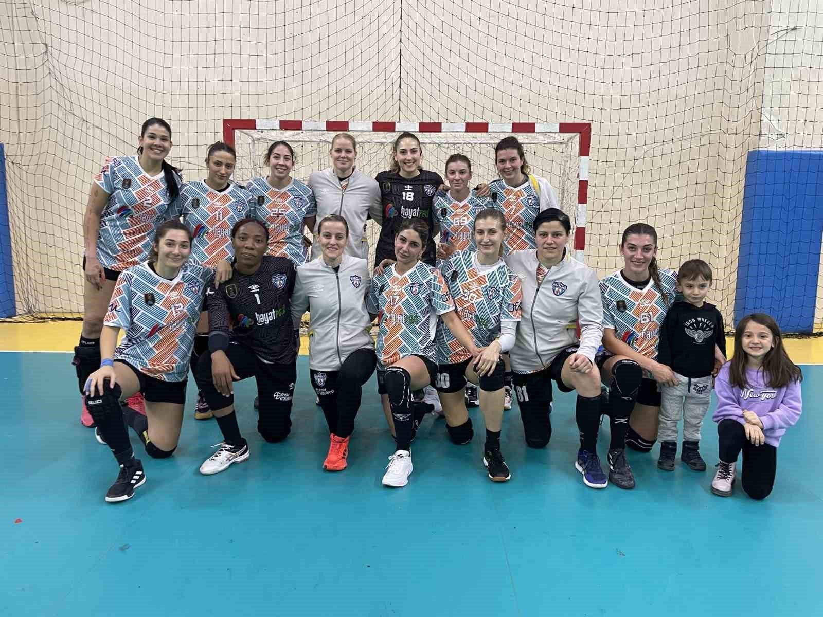 Konyaaltı’nın Mavi Kelebekler’i dolu dizgin