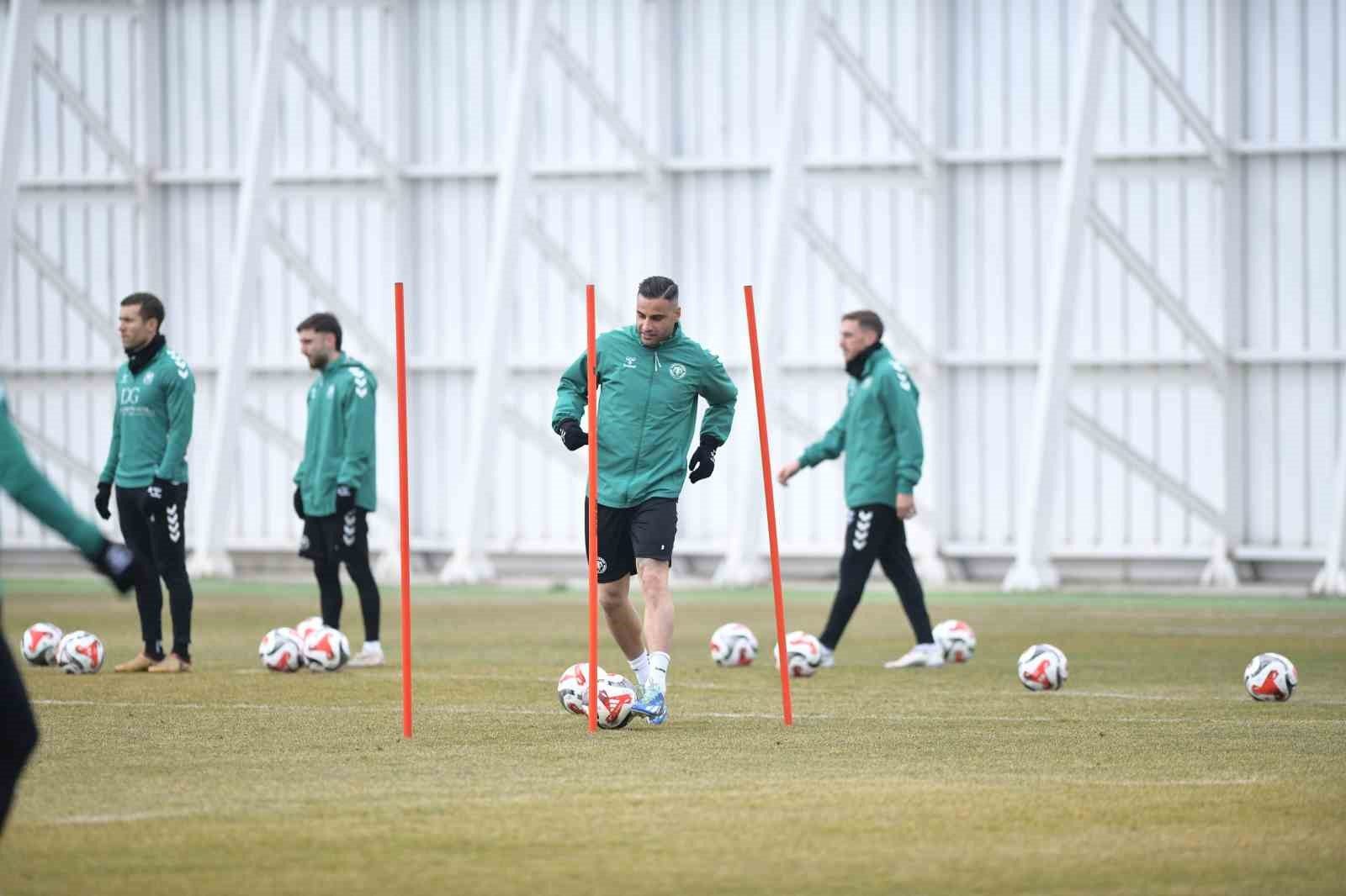 Konyaspor, Beşiktaş maçının hazırlıklarına devam ediyor