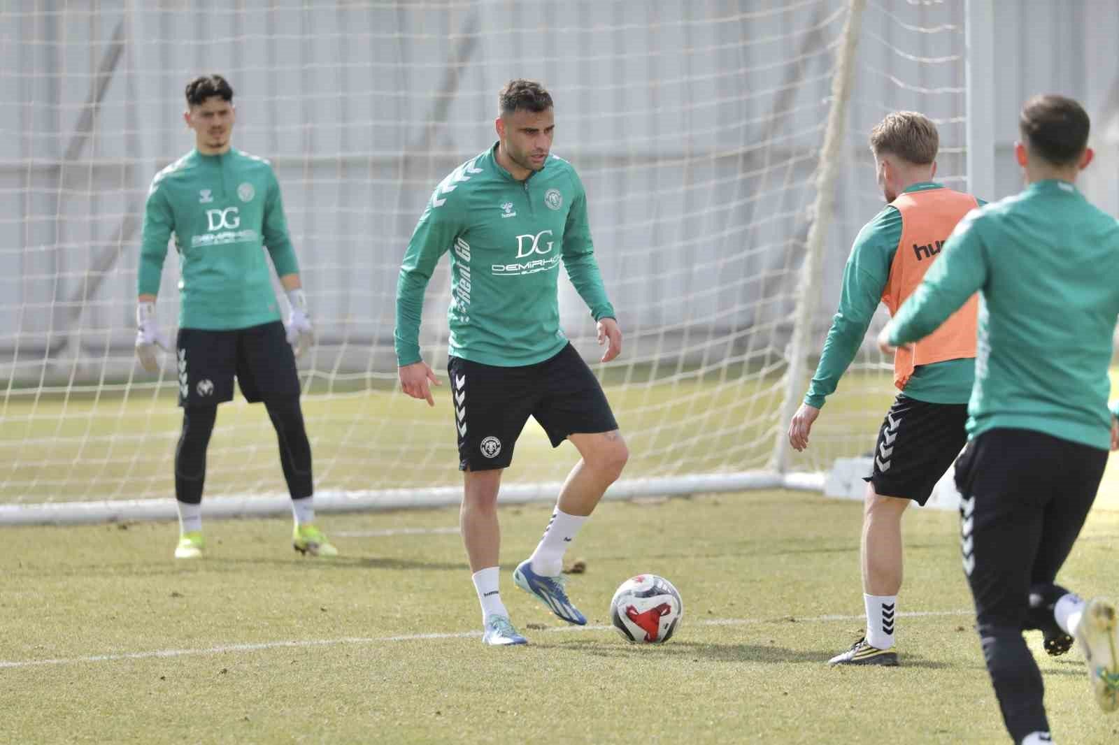 Konyaspor, Corendon Alanyaspor maçı hazırlıklarına başladı