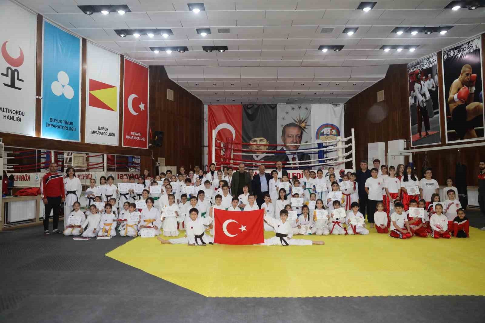 Kuşak Atlayan Gençler Körfez'de Boy Gösterdi