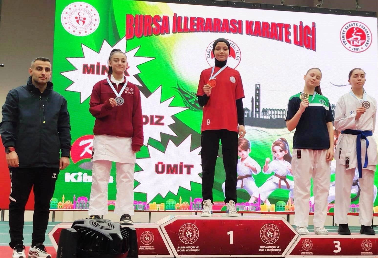 Körfez'in Aslanları Bursa'da Madalya Yağdırdı