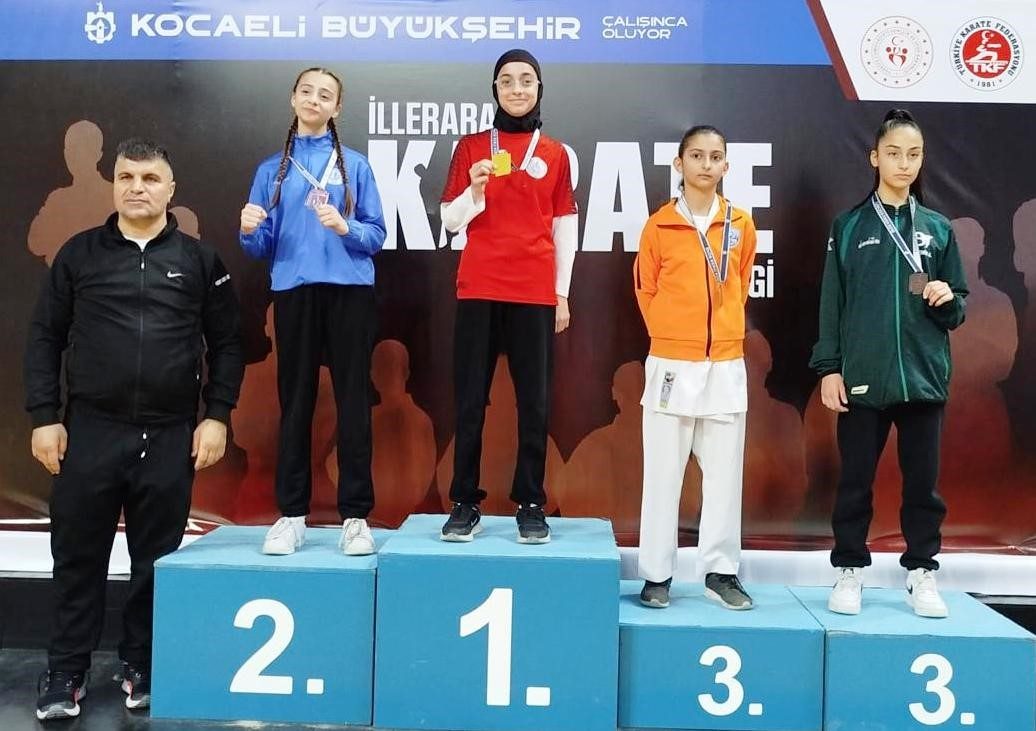 Körfez'in Karateci Kahramanları Bronz Madalya ile Gururlandı
