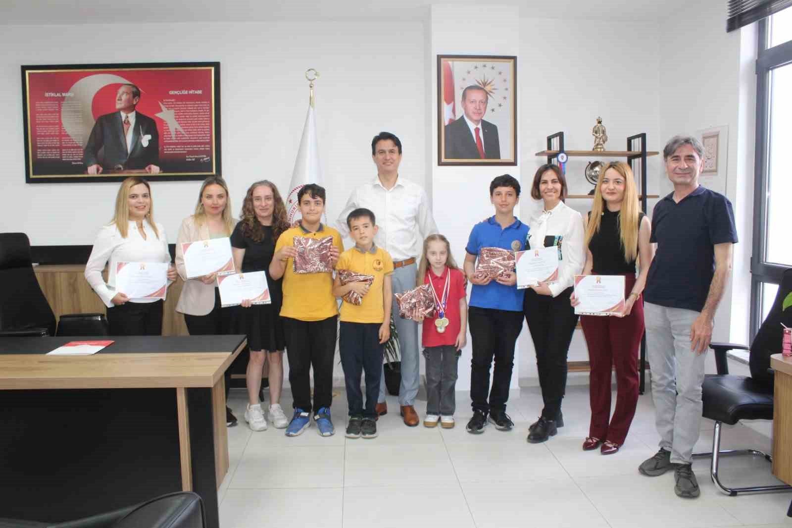 Köyceğiz’de akıl ve zeka oyunlarında il birincileri ödüllendirildi