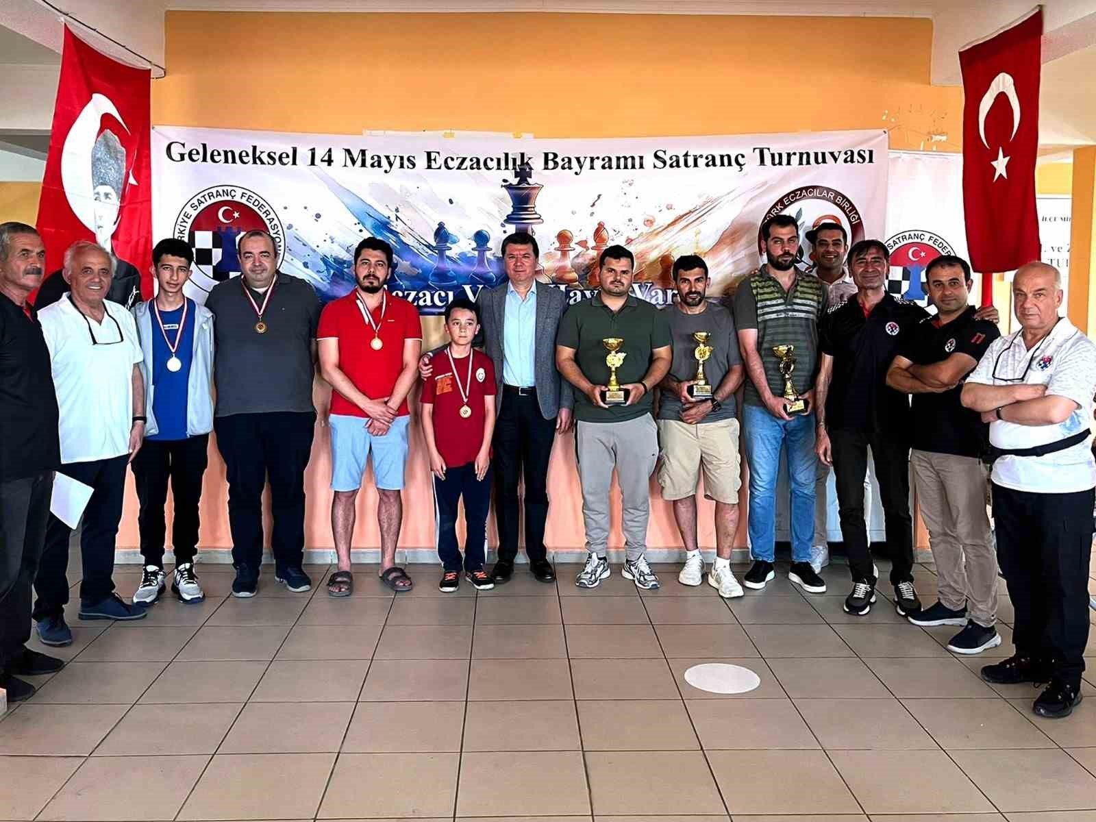 Köyceğiz’deki Satranç Turnuvası, kıyasıya mücadeleye sahne oldu