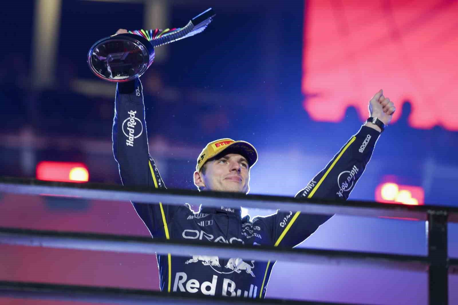 Las Vegas Grand Prix’sini Max Verstappen kazandı