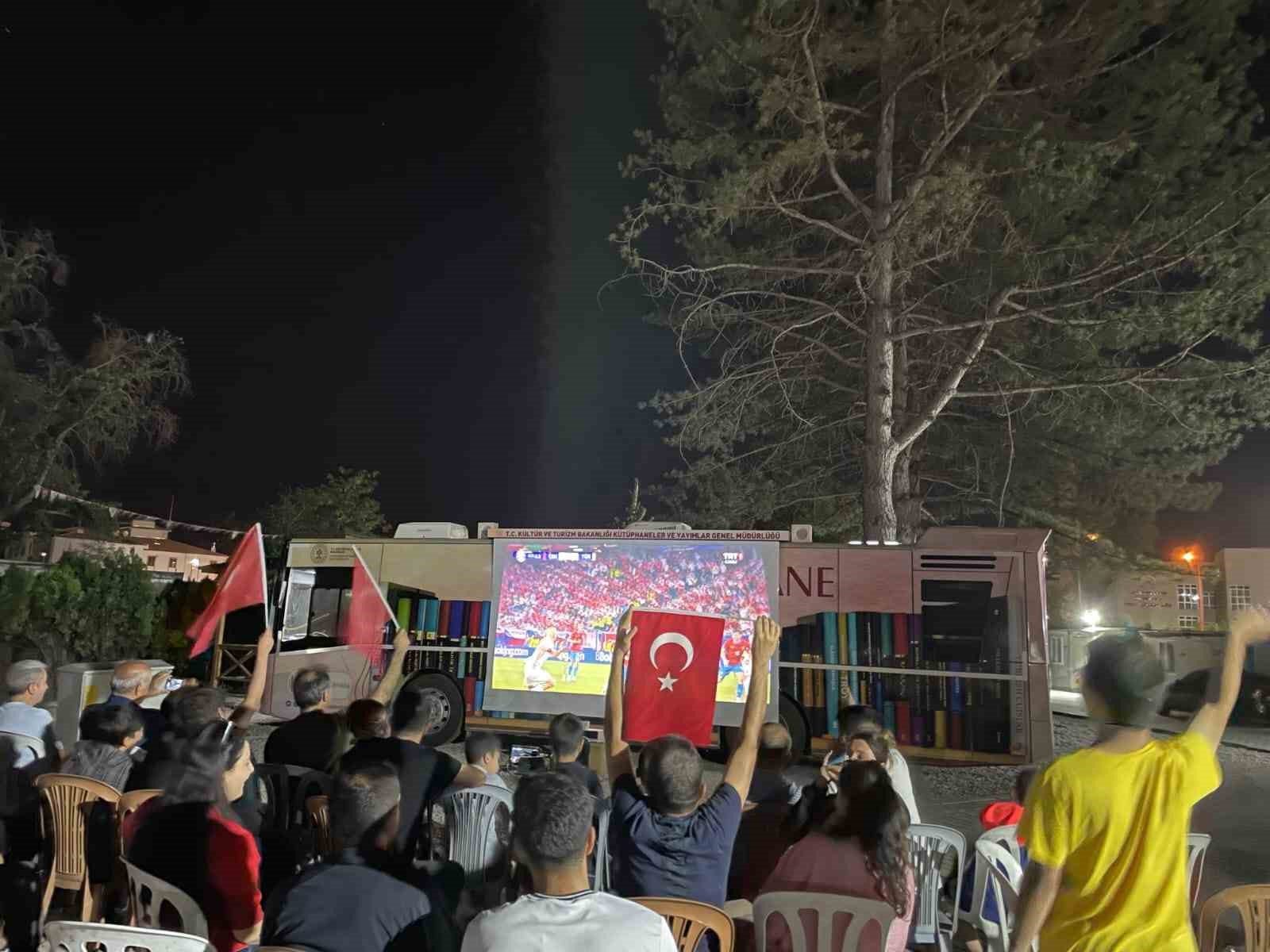 Malatya'nın Yüreği Depremzedelerle Birlikte Atıyor